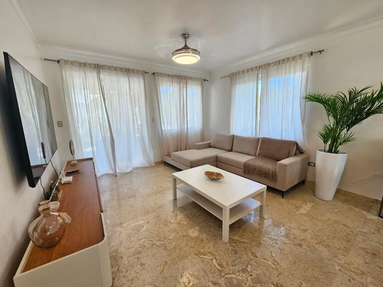 2Bdr Beach Access At Playa Turquesa Los Corales Pc Punta Cana Appartement